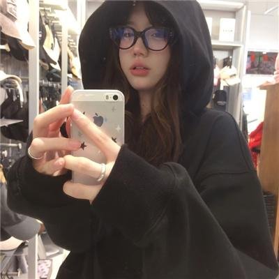 穿成萌宝靠山吃山富全家